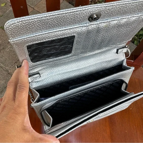 Steve Madden Quilted Silver Metallic Crossbody - NWT - Picture 10 of 11